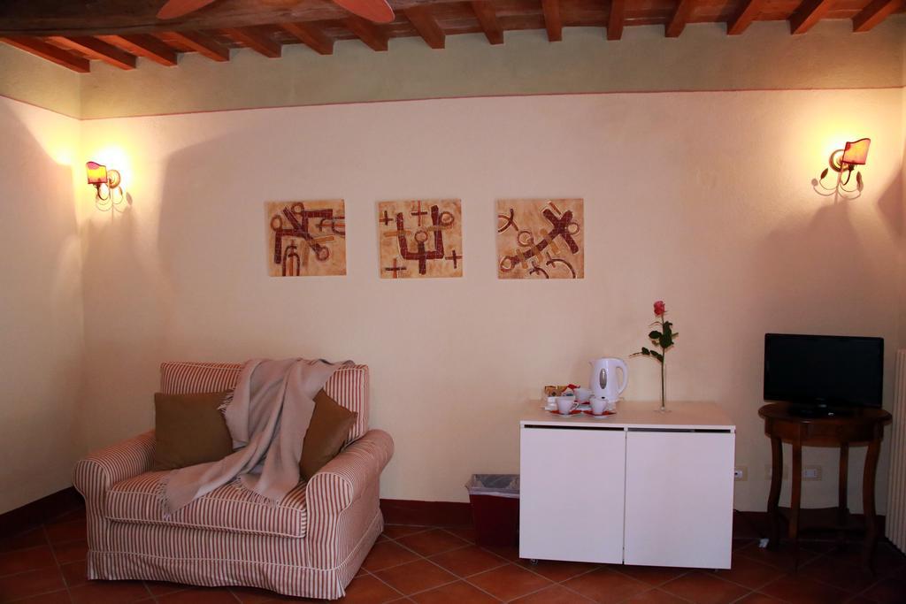 Relais Guado Al Sole Hotel Pomarance Room photo