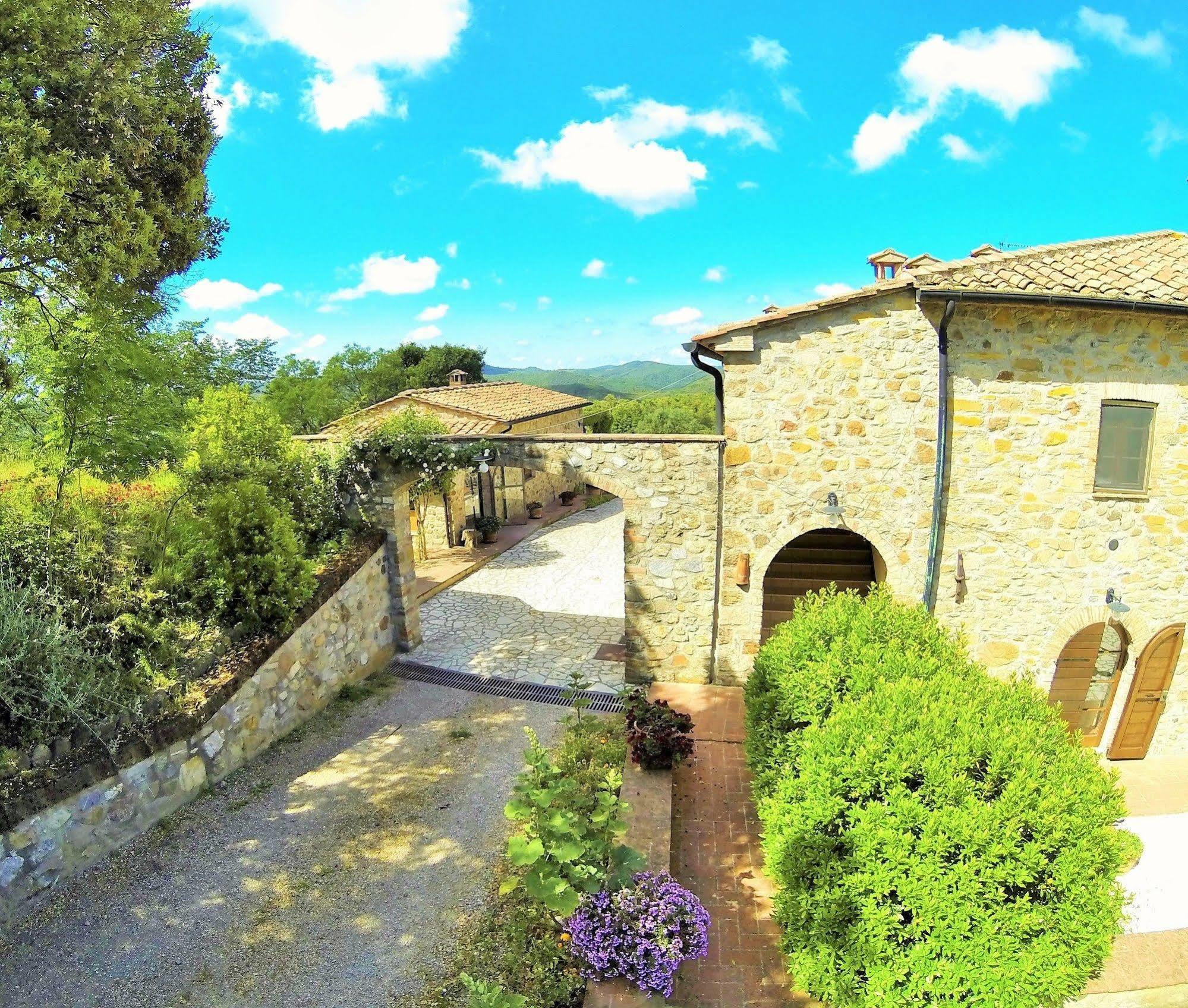 Relais Guado Al Sole Hotel Pomarance Exterior photo